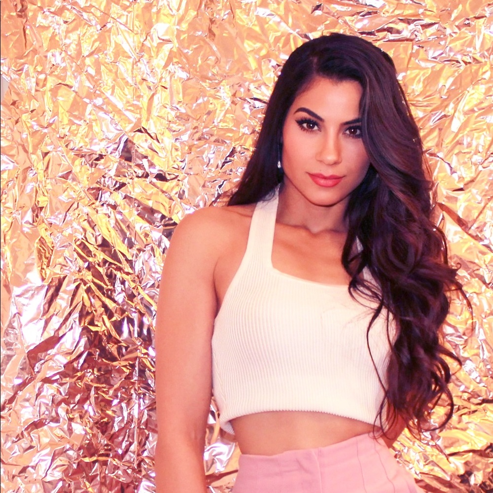 Meet your Posher, Ola